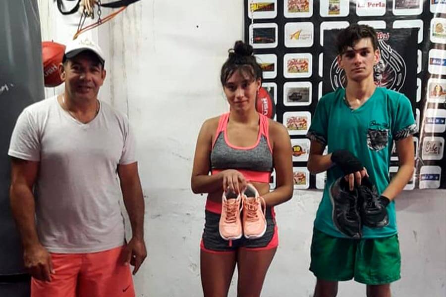 Zapatillas donadas por una ONG