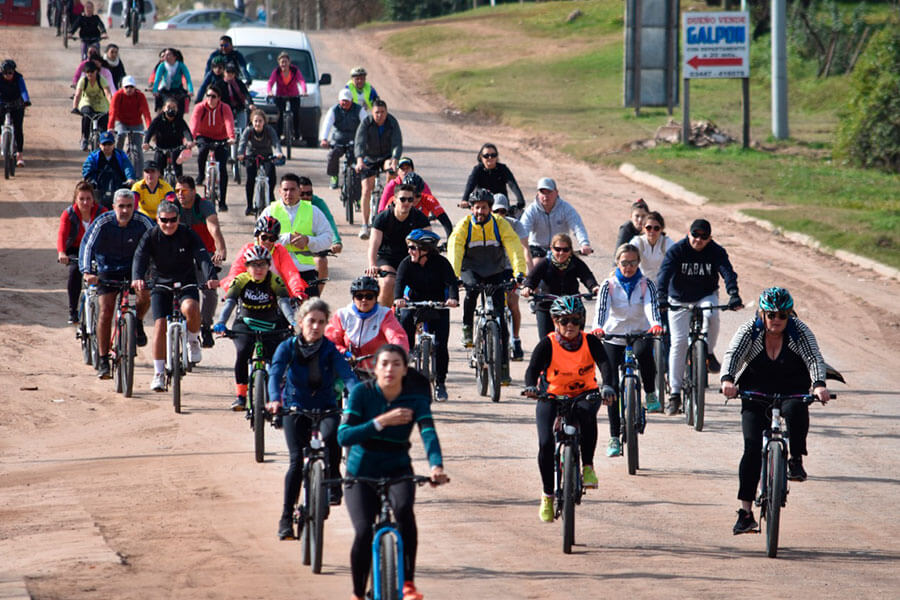 Más de 100 participantes hubo en la bicicleteada recreativa de Colón