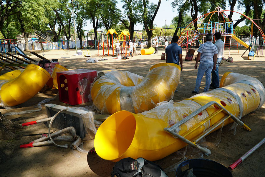 Se renueva y moderniza el espacio de juegos infantiles del Parque Quirós