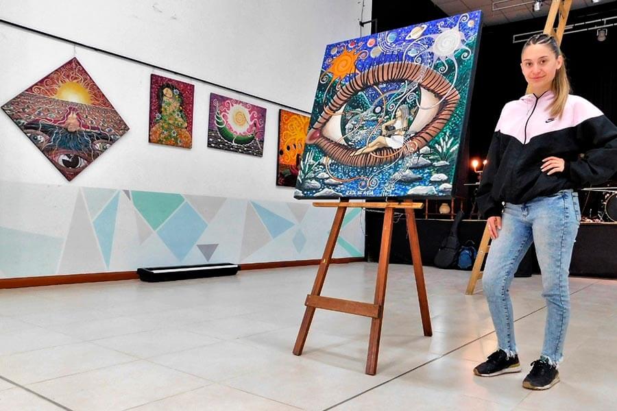 Camila Irigoy presentó su trabajo “Iris” en la Casa del Bicentenario