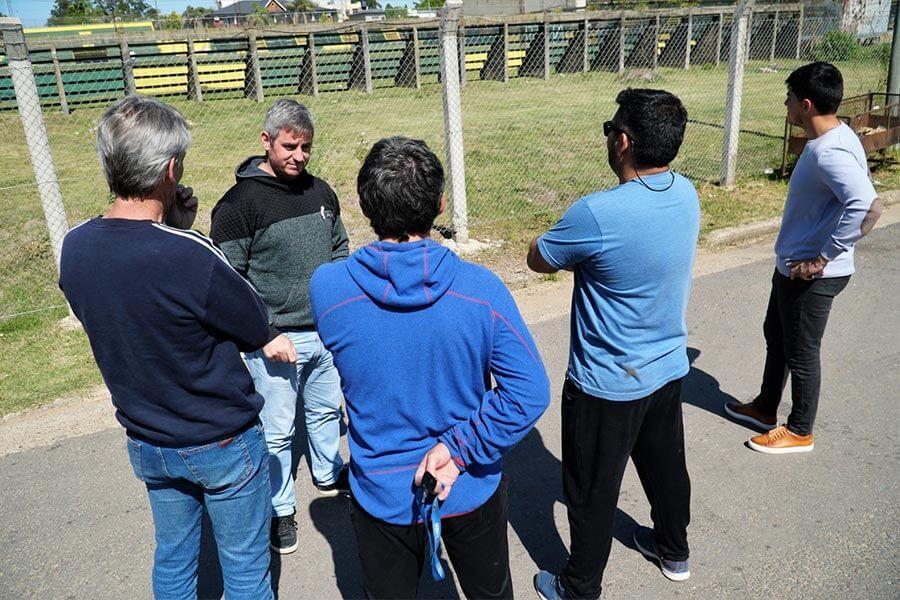 Funcionarios visitaron el Club Ñapindá y confirmaron financiación para un nuevo proyecto del Club.