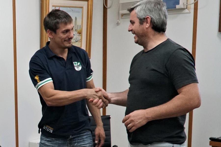 El deportista de rugby Brian Vergara fue recibido por el Intendente José Luis Walser