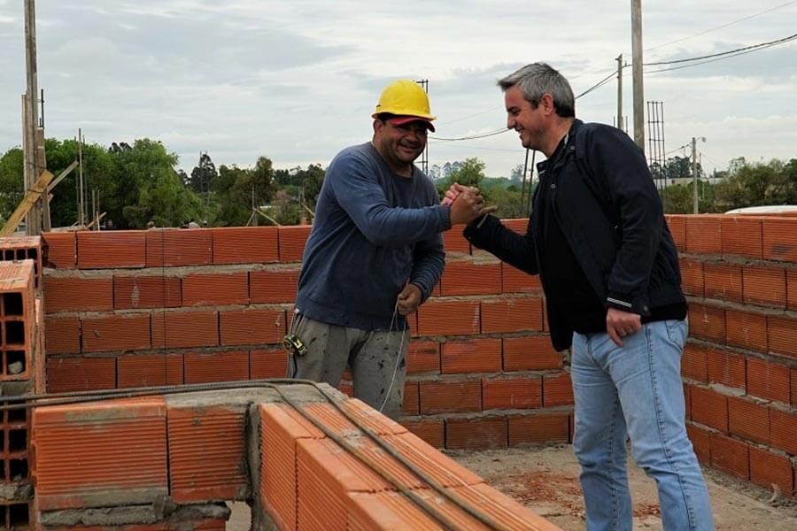 Está en marcha la construcción de 72 vivienda a través del Programa Reconstruir