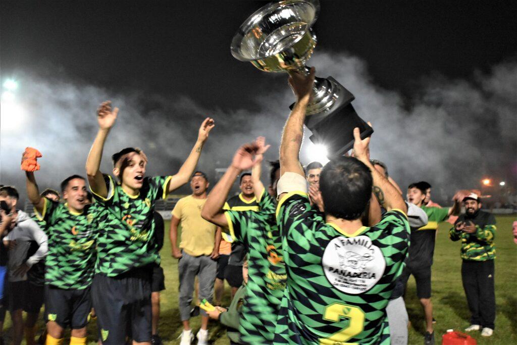 <strong>Se juega la tercera edición de la Copa Ciudad de Colón</strong>