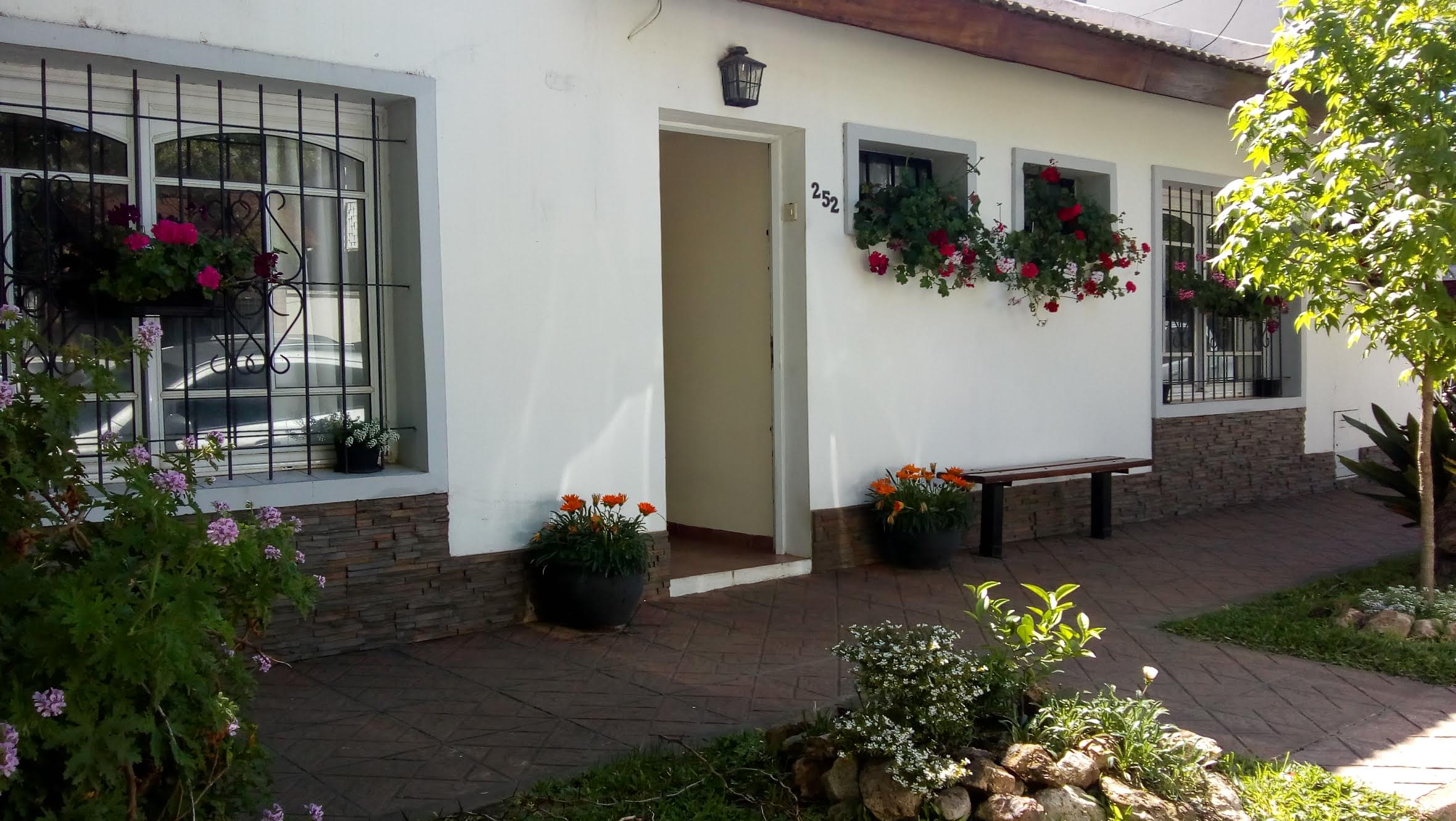 CAT-2-primer-premio-JARDINES