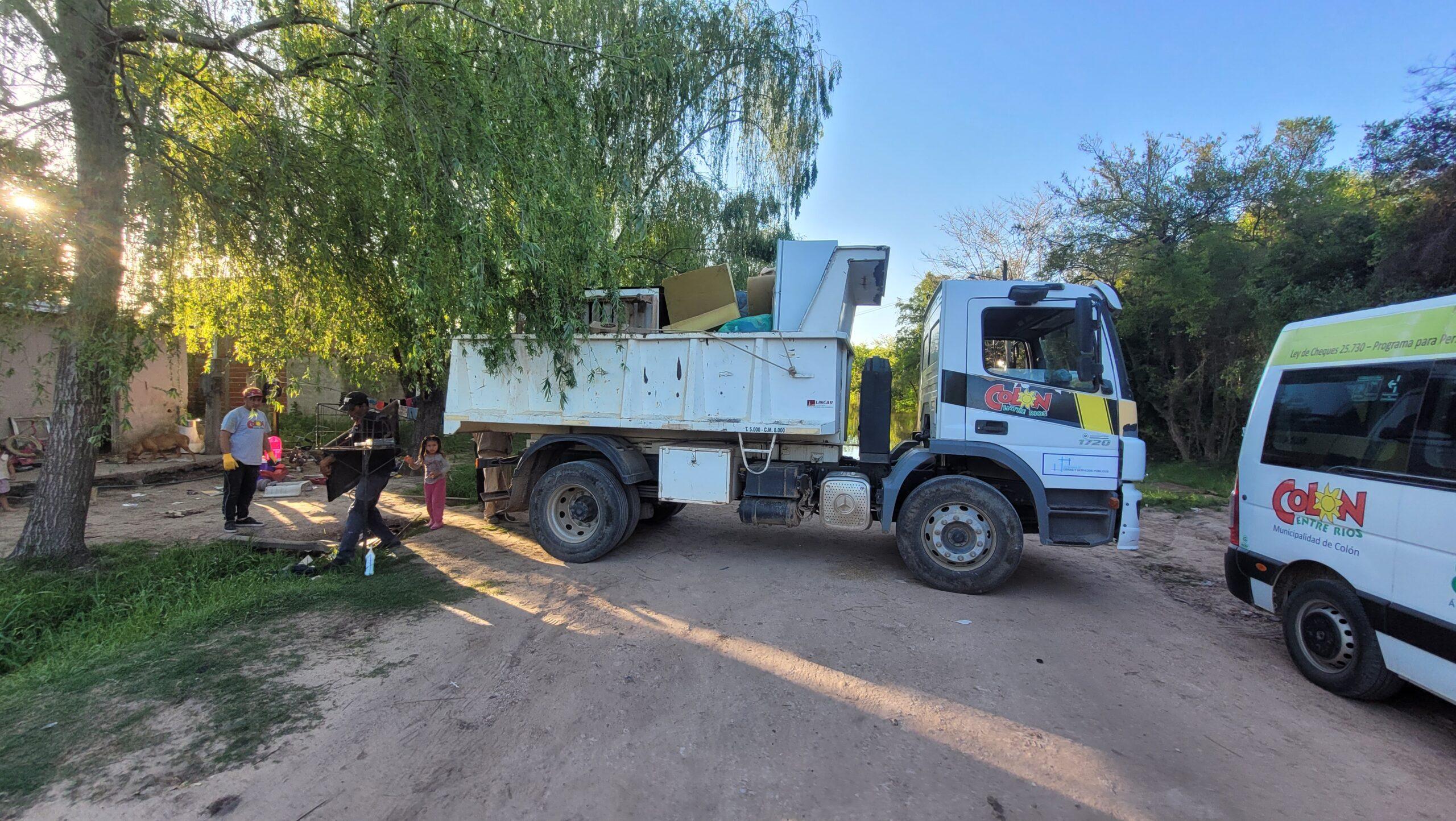 ASISTENCIA-MUNICIPIO-VECINOS-AFECTADOS-INUNDACION-3
