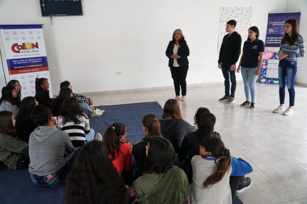 Colón cuenta con el primer Club de Chicas Digitales y Programadoras de Entre Ríos