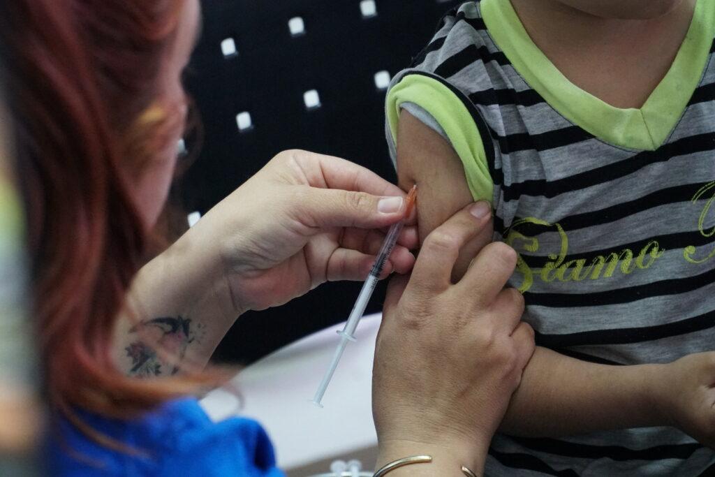 Continúa la campaña de vacunación de calendario en sedes barriales