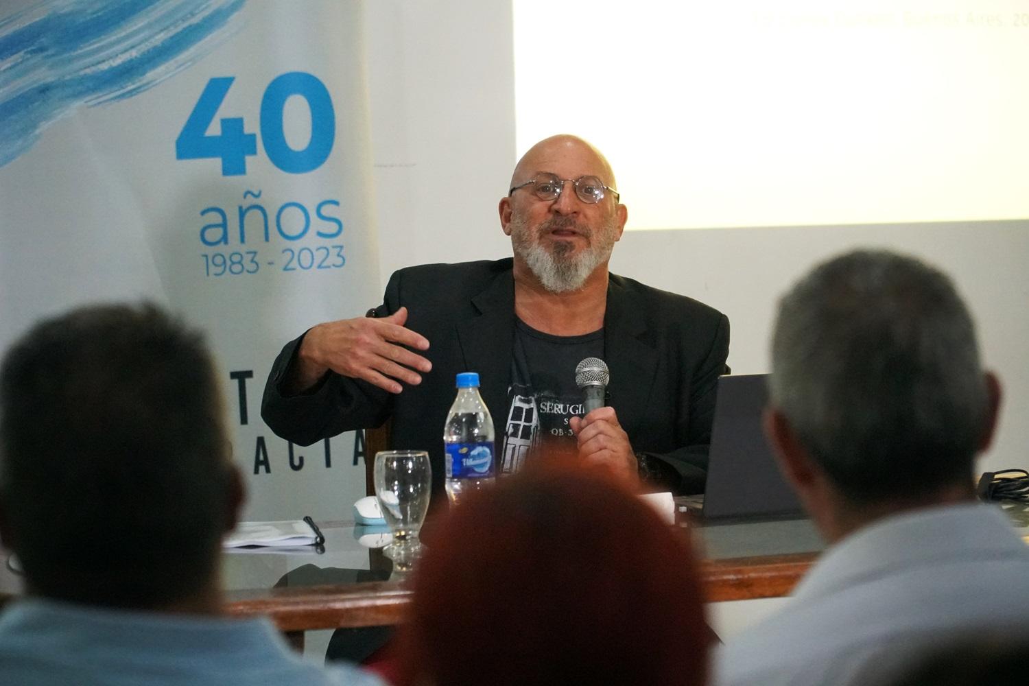 PROGRAMA-40-ANOS-DE-DEMOCRACIA-AMERICO-SCVHARTZMAN-28-11-2023-2