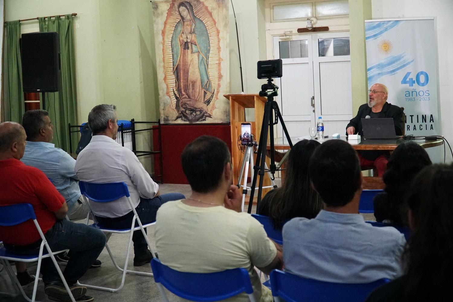 PROGRAMA-40-ANOS-DE-DEMOCRACIA-AMERICO-SCVHARTZMAN-28-11-2023-4