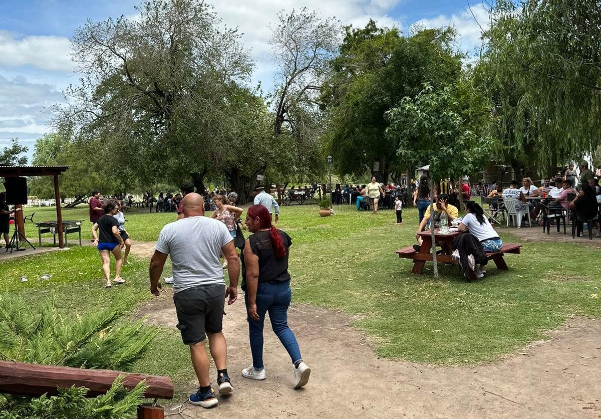 FIN-DE-SEMANA-LARGO-DE-CARNAVAL-EN-COLON-2024-7